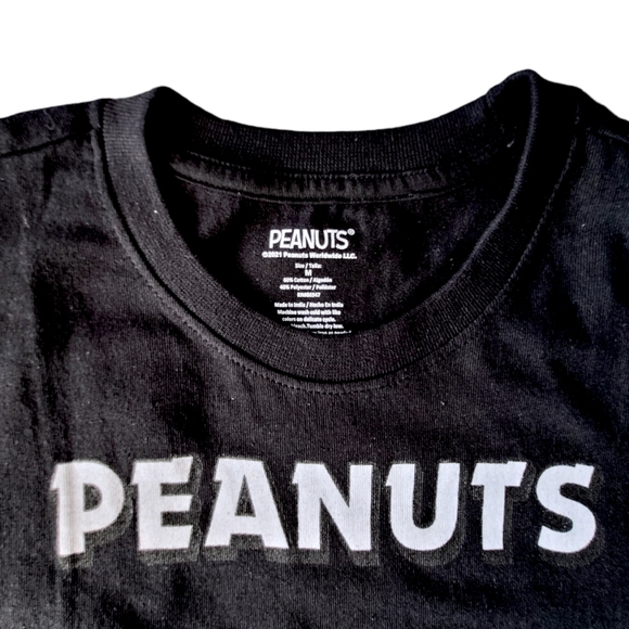 Peanuts Boxy Crop Top Beatles Abbey Road Snoopy Tee, L - Picture 4 of 5